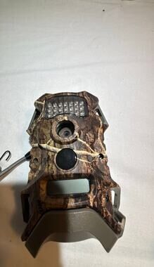 WildGame Innovations Trail Camera - Mossy Oak Country DNA